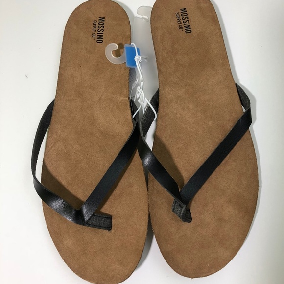 mossimo black flip flops
